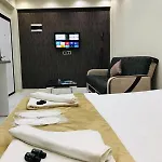 Uyu 4*