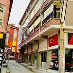 Uyu Hotell 4*