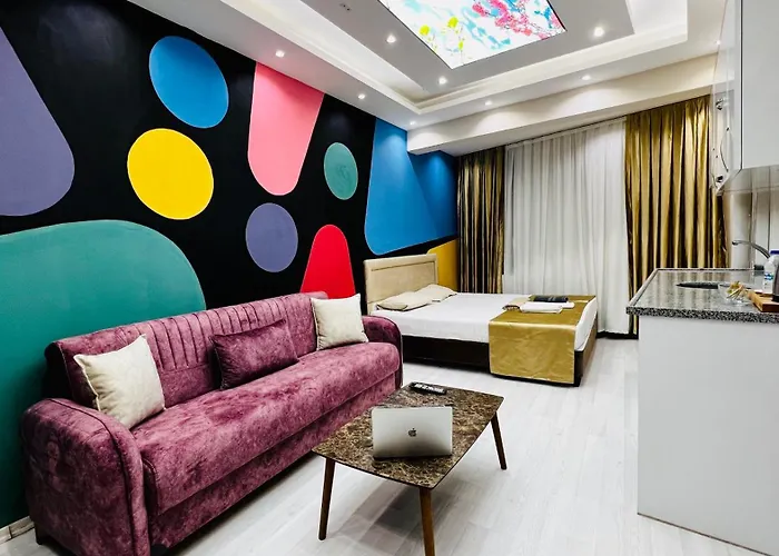 מלון Uyu אושאק