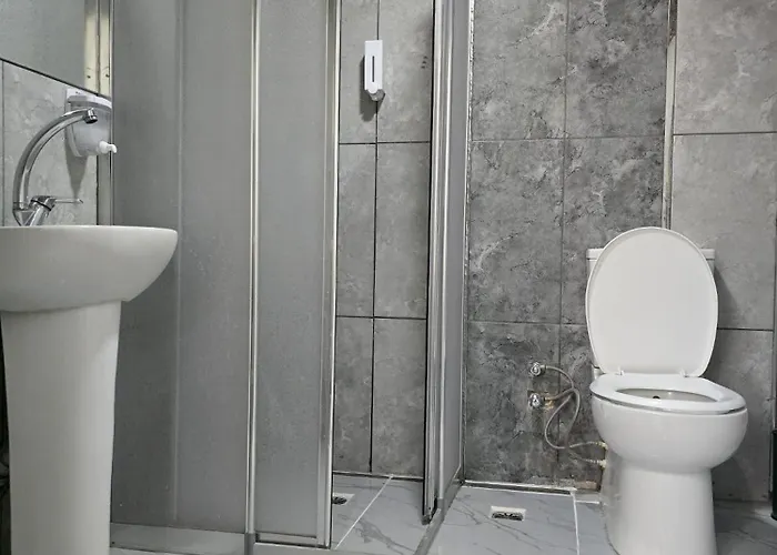 Uyu מלון אושאק